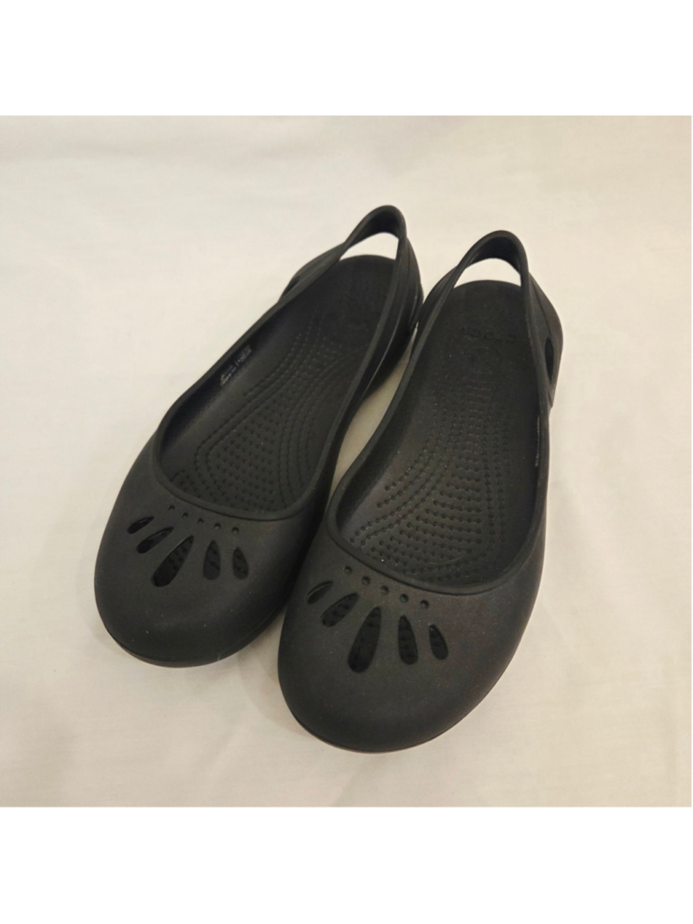 Crocs Kadee black slingback ballet flats size 8